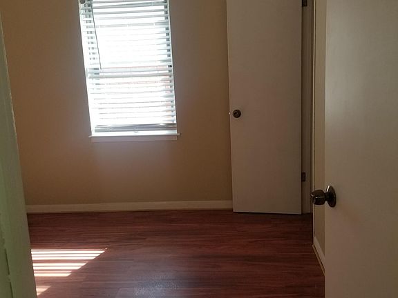 5th image of 1305 Ann Arbor Dr