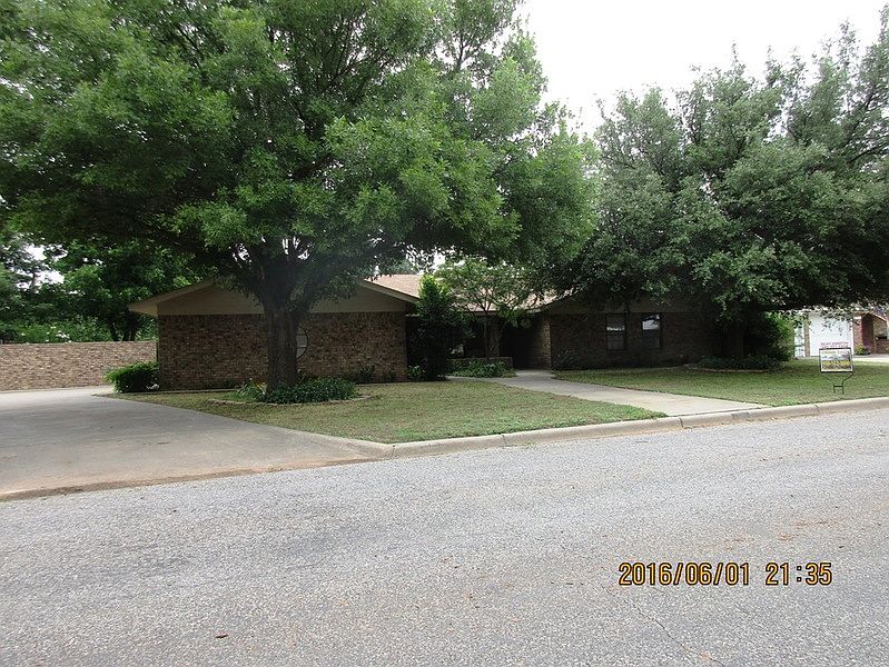 1st image of 1501 Parker Dr