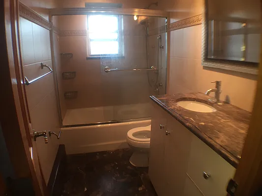 Rented by BuySell Real Estate Inc | media 25