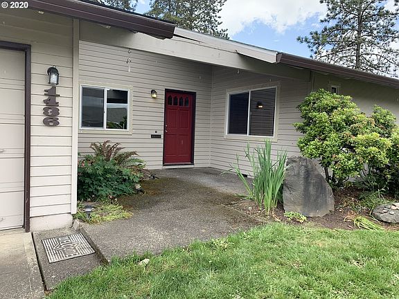 4th image of 1436 SE Jacquelin Dr