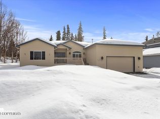 16346 Bridgeview Dr, Anchorage, AK 99516