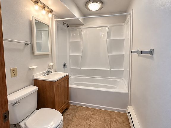 3rd image of 705-709 Tremont St #705-1