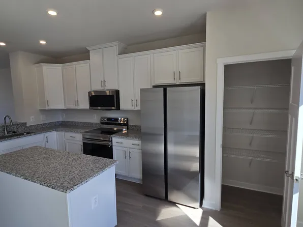 36 Canning Rd, Inwood, WV