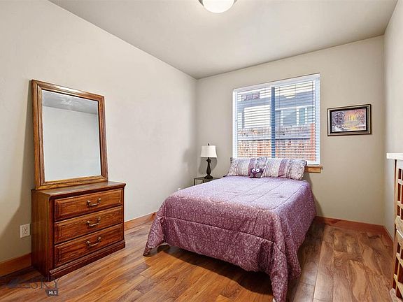 5th image of 1826 Leeward Ct