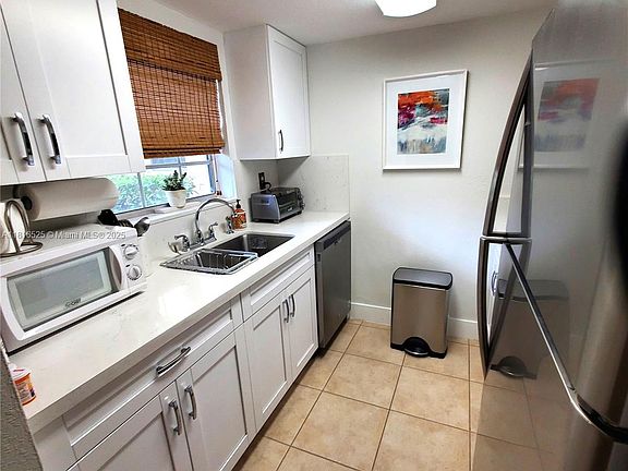 4th image of 8600 SW 109th Ave #4-107