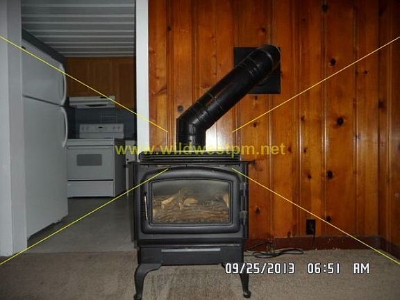 4th image of 817 NW Deer St
