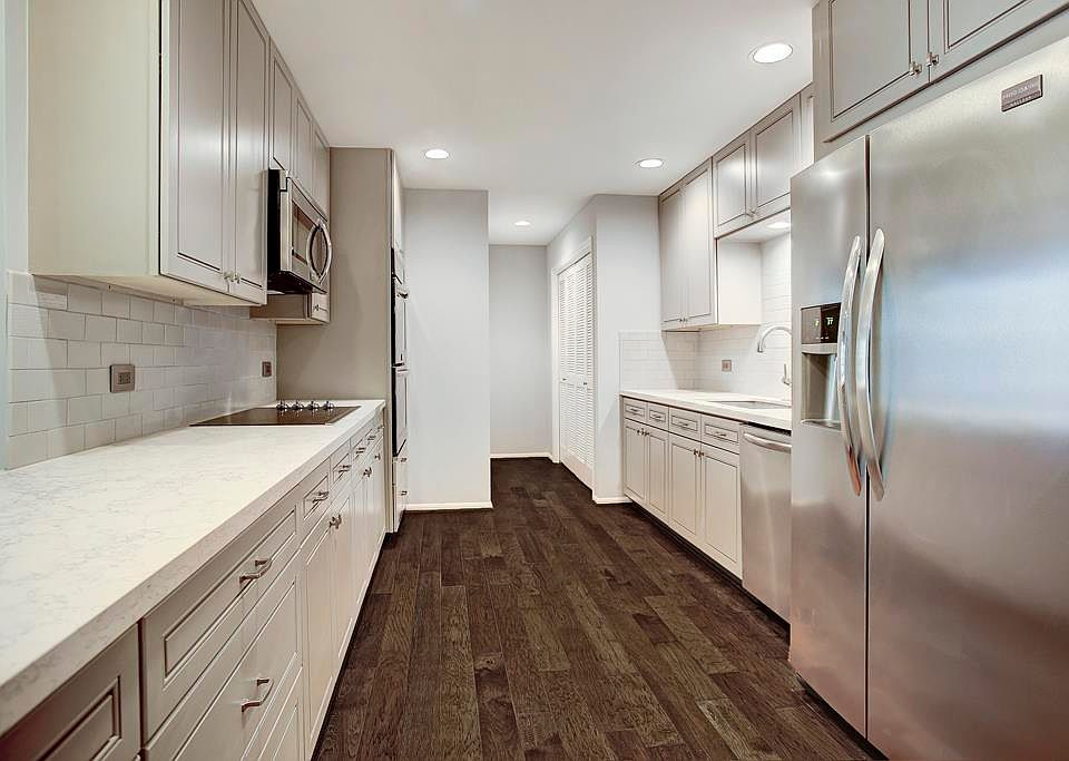 1st image of 9333 Memorial Dr APT 209