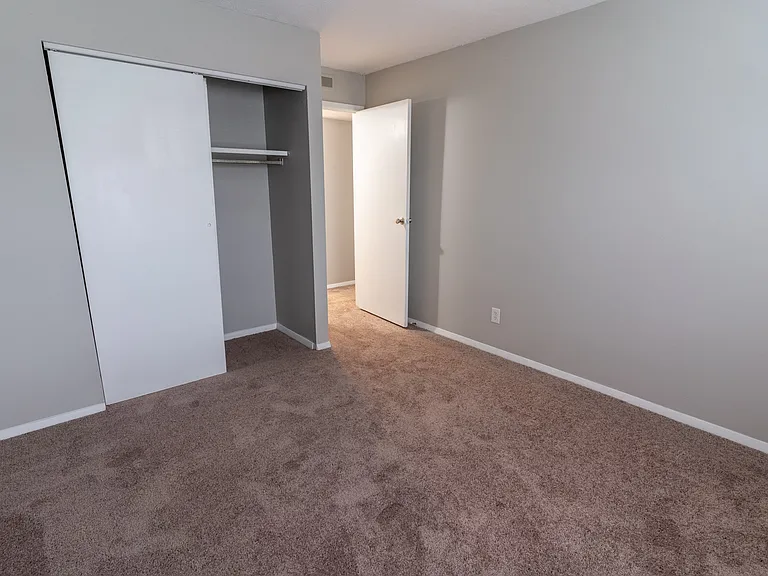 Camelot East Apartments — Photo 62