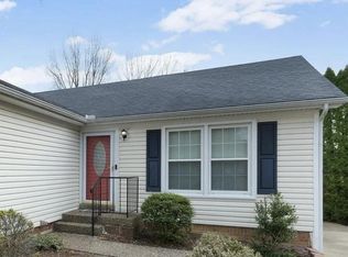 12015 Running Creek Rd, Douglass Hills, KY 40243
