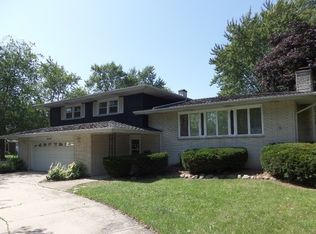 2840 Forest Ln, Lansing, IL 60438