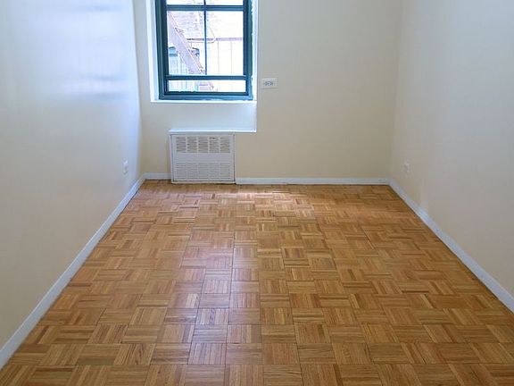 3rd image of 504 E 79th St APT 4B