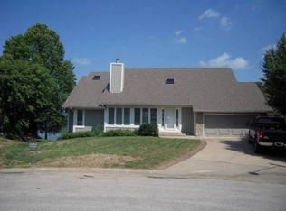 320 SW Green Teal St, Lees Summit, MO 64082