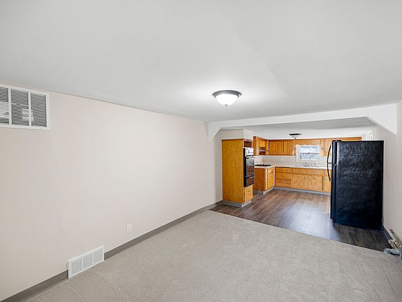 4th image of 523 Maplewood Ave