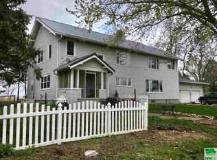 3103 E Main St, Vermillion, SD 57069