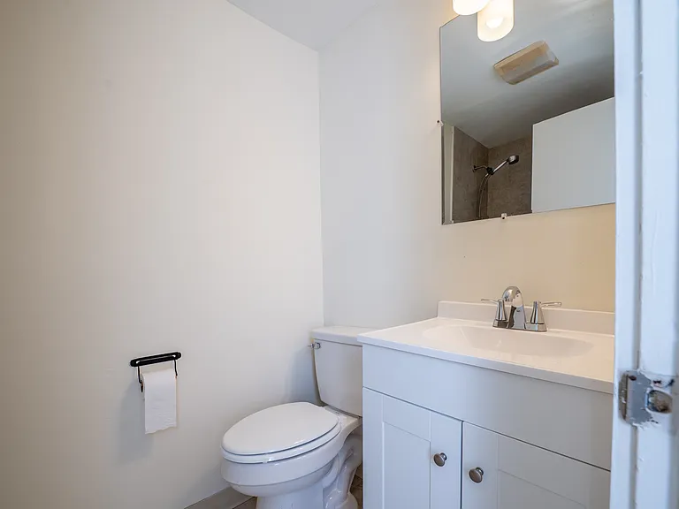 175 Humphrey St #2 — Photo 13
