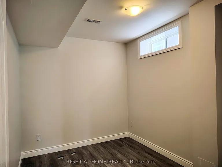 95 Bonnieglen Farm Blvd — Photo 10