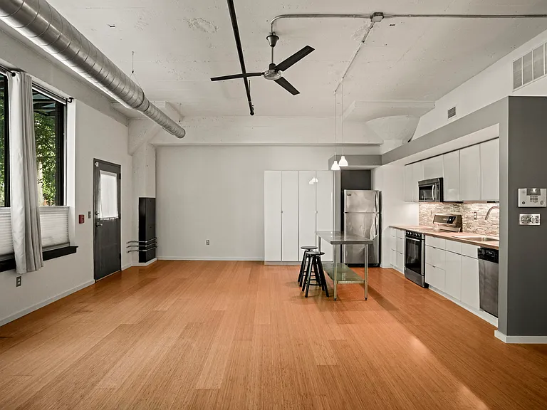 1714 Memphis St #118 — Photo 4