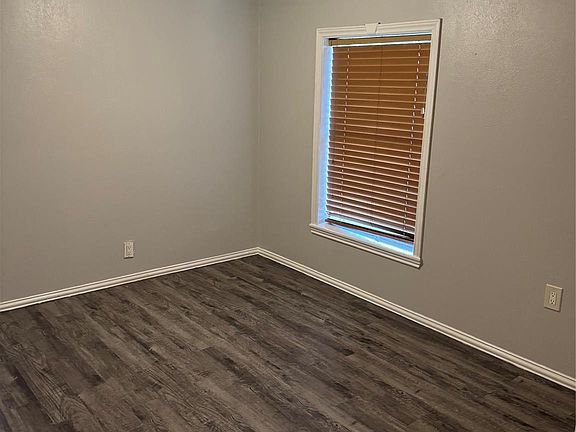 5th image of 36022 Lomax Rd