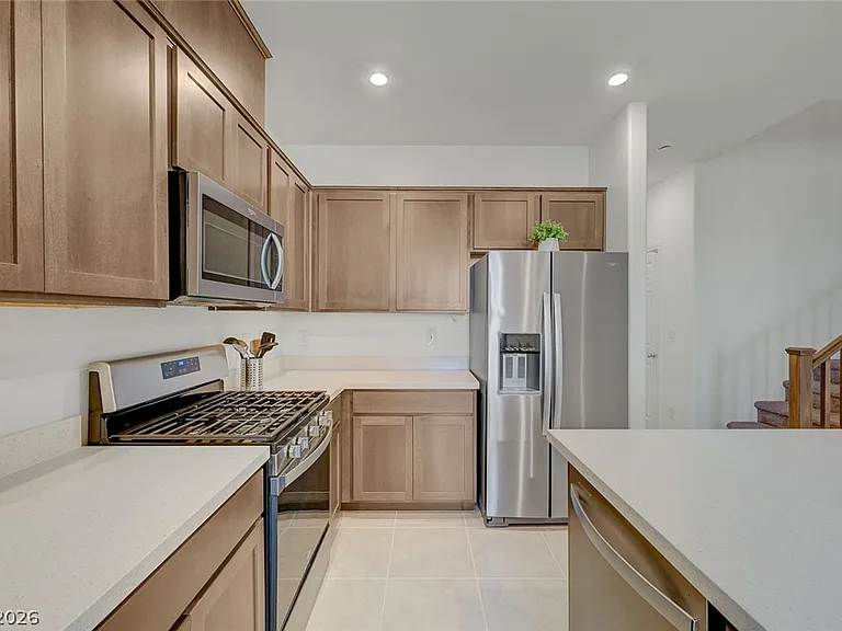 909 Kyanite Ln — Photo 19
