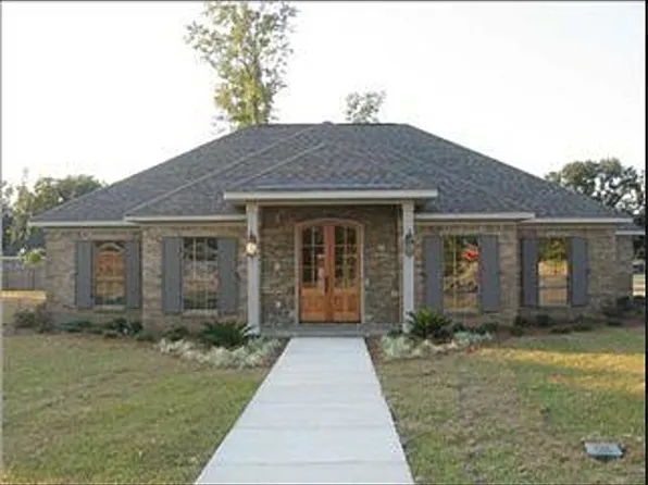 318 Kittie Ct, Satsuma, AL 36572