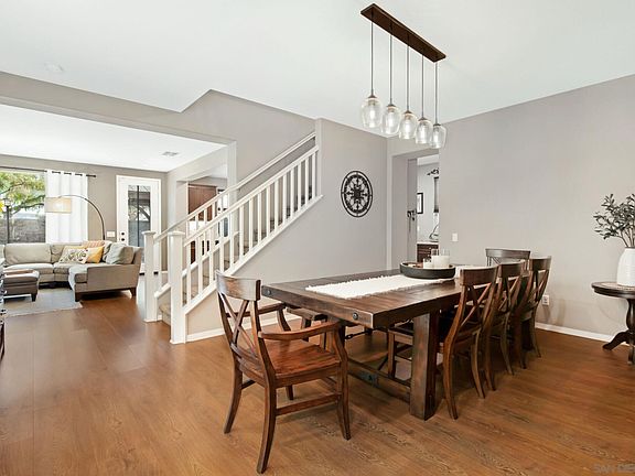 4th image of 2374 Trellis St