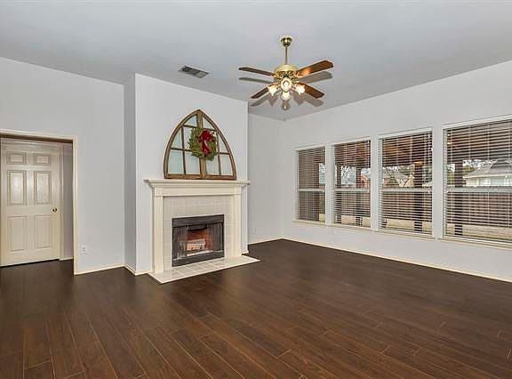 4th image of 402 Dogwood Trl