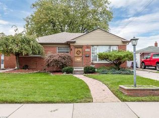 31119 Angeline, Saint Clair Shores, MI 48082