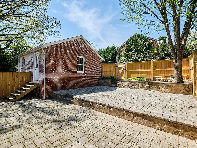 1600 Foxhall Rd NW — Photo 44