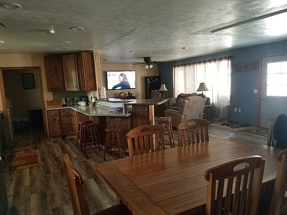 Dining room, kitchen, livingroom