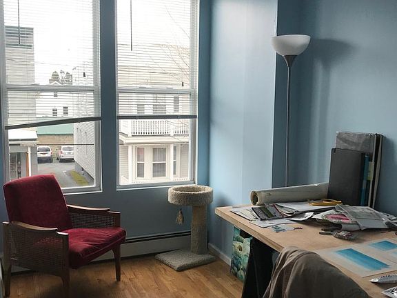 4th image of 2346 17th St #2