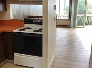 1109 SW 12th St, Newport, OR 97365