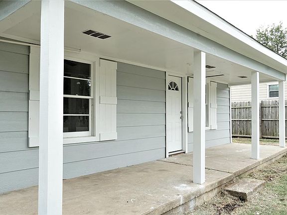 3rd image of 107 Grayson Ave