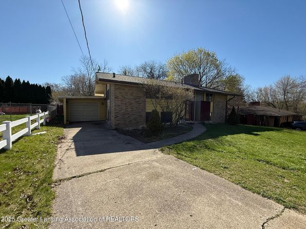 2122 Coolidge St, Lansing, MI 48906
