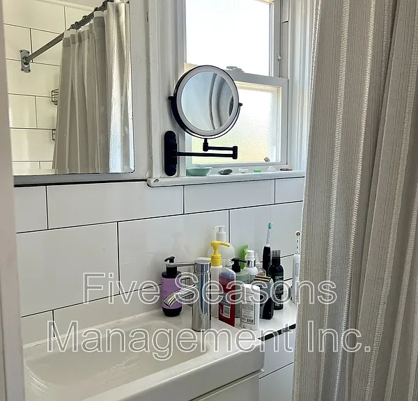 21 Lafayette Pl #4 — Photo 13