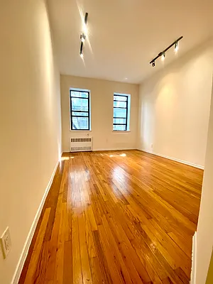 Rented by City & Suburban | media 7