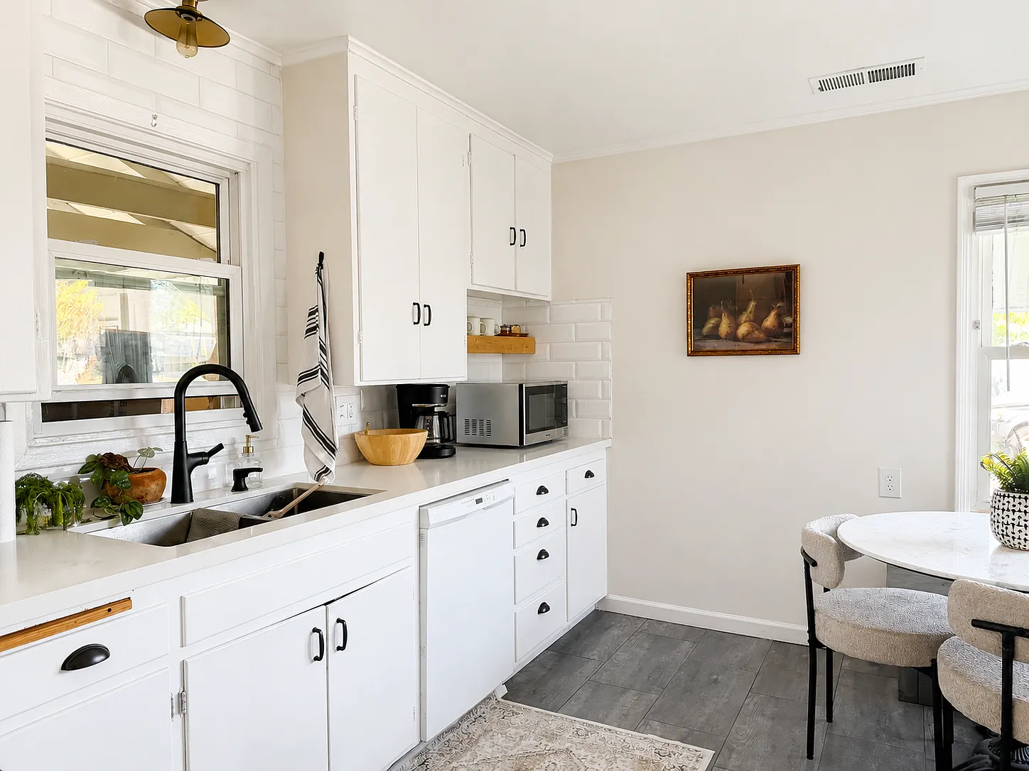 2 bed, 774 sqft, $3,400 — Photo 4
