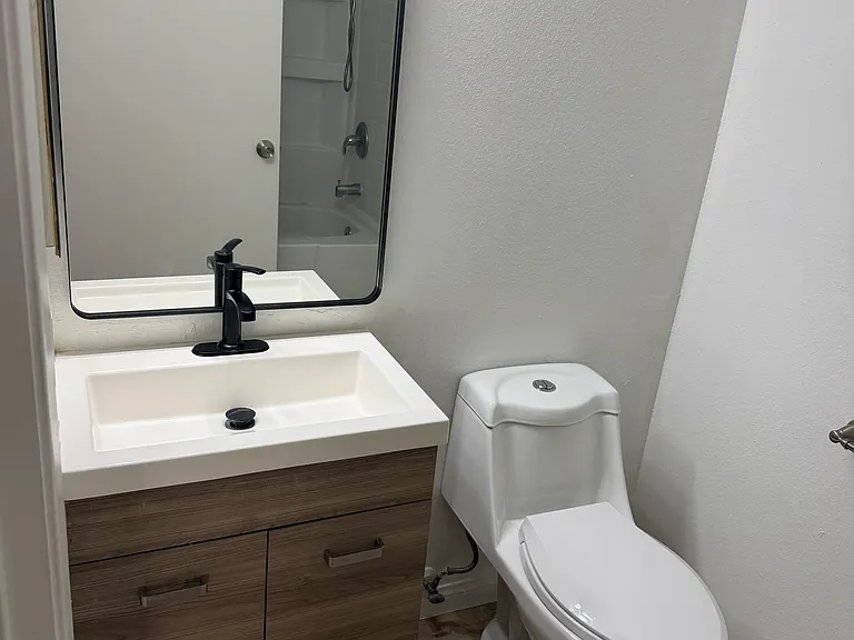 3520 1st Ave #6 — Photo 6