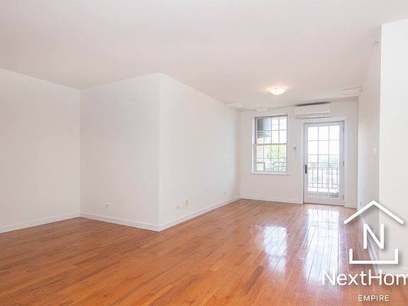 3rd image of 2525 Astoria Blvd APT 5A