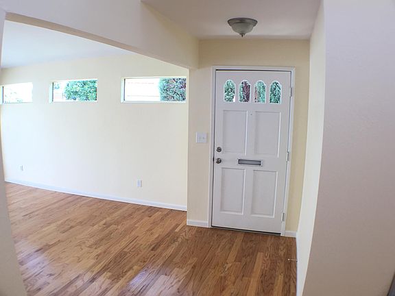 5th image of 1864 Center Ave