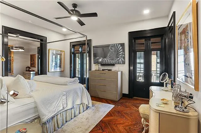 419 Carondelet St #PHB — Photo 39