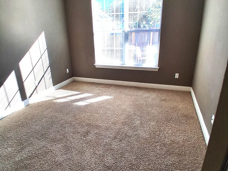 2105 Belle Pointe Aly — Photo 9