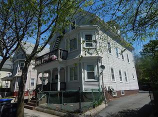 122 Hamilton St, Providence, RI 02907