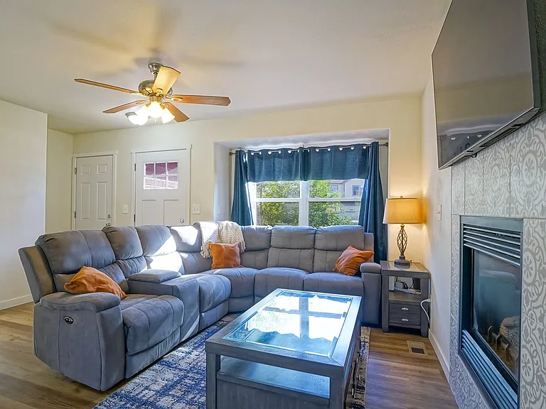 5038 Chariot Dr — Photo 32