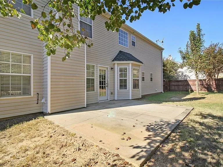 4001 Oak Crossing Dr — Photo 24