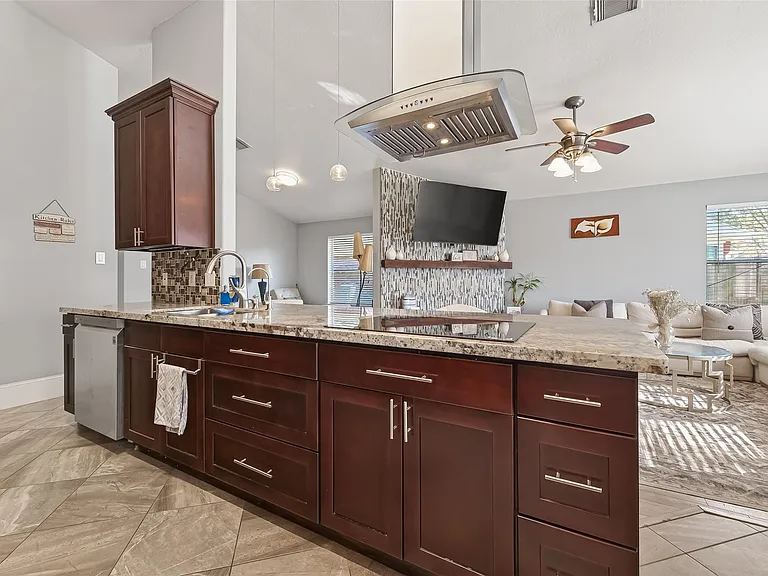 1214 Wesley Dr — Photo 21