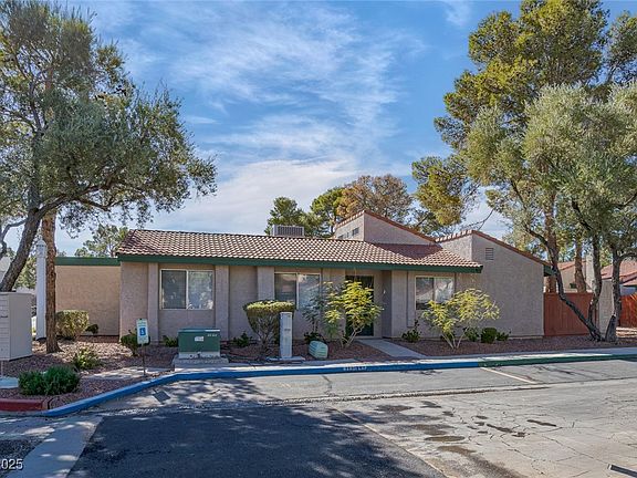 3rd image of 780 Heritage Vista Ave