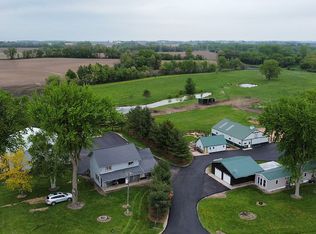 W792 Friesland Rd, Randolph, WI 53956