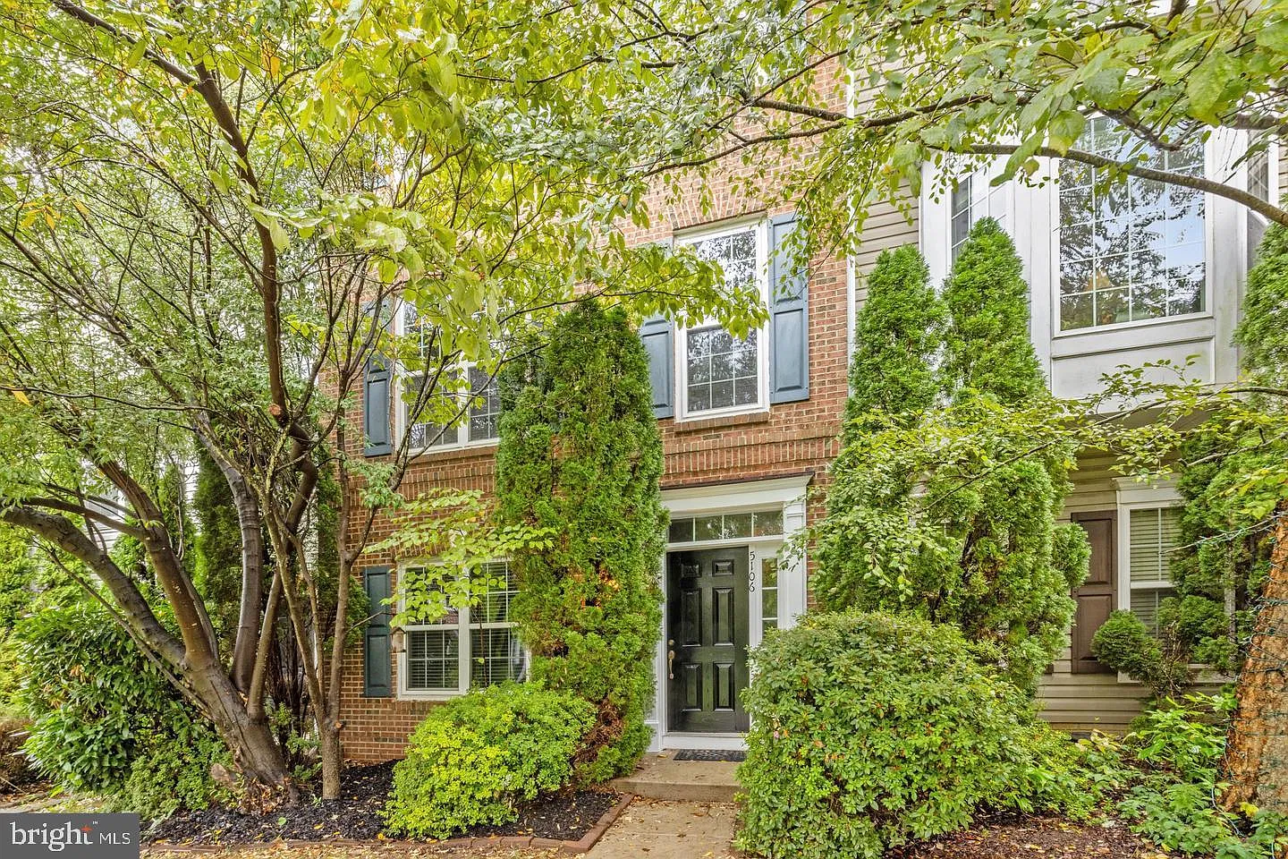 3 bed, 4.0 bath, 1624 sqft, $3,100 — Photo 1