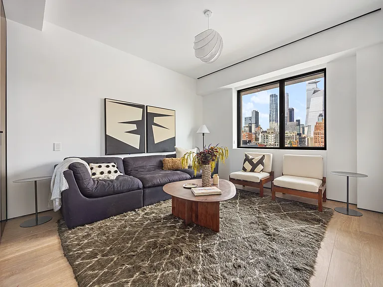 455 W 19th St #PHB — Photo 20