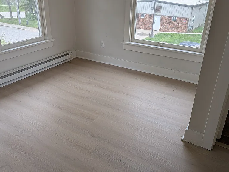 121 Saratoga St #3 — Photo 2